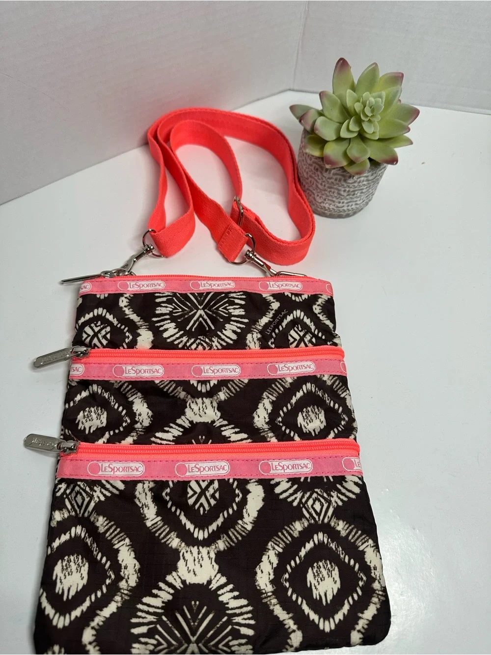 Lesportsac slim crossbody